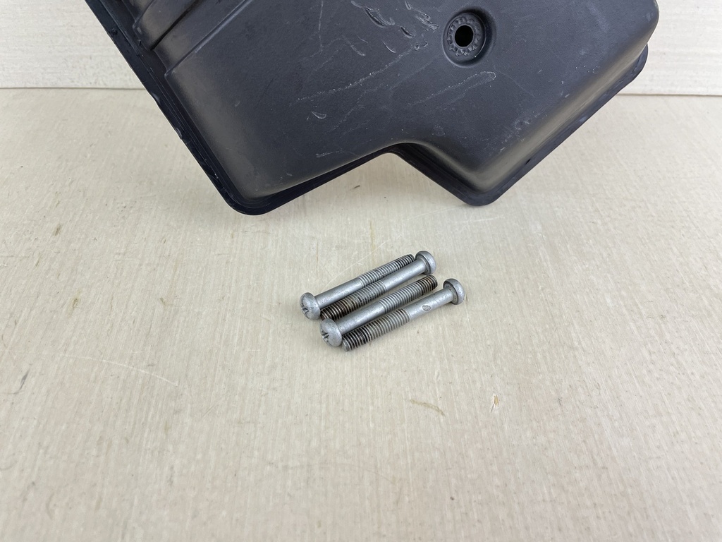 2008 Yamaha 70HP 2 Stroke Outboard Air Intake Silencer 6H3-14440-02-00