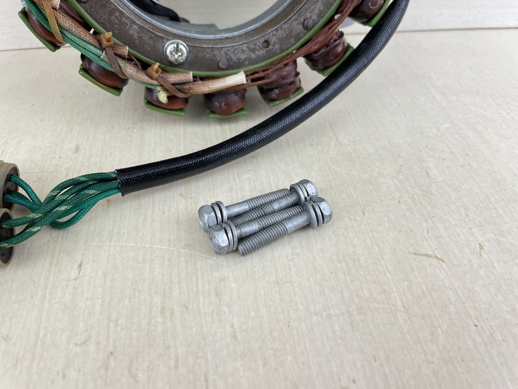 2006 Yamaha 225HP 4 Stroke Outboard Stator Coil Pulser Base Assembly 69J-81410-10-00