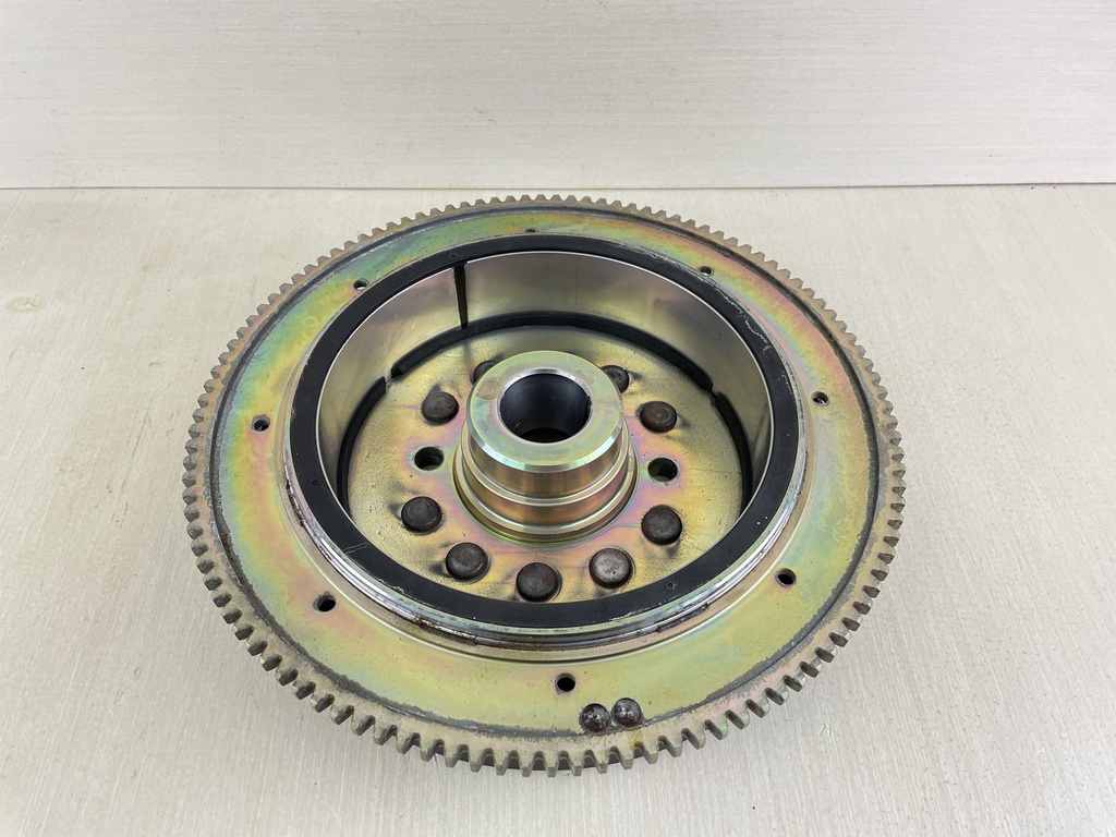 2006 Yamaha 225HP 4 Stroke Outboard Flywheel Rotor Assembly 69J-81450-10-00