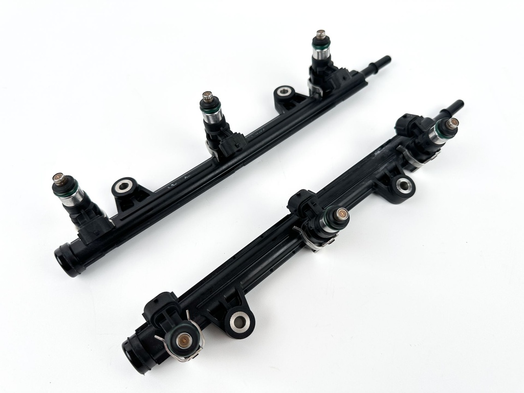 2012 Yamaha 250 HP 4 Stroke Outboard Fuel Injector Set W/ Rail 6AW-13761-00-00 OEM