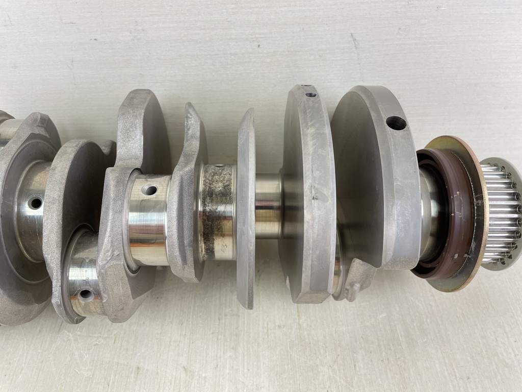 2006 Yamaha 225HP 4 Stroke Outboard Crankshaft Crank Assembly 69J-11411-00-00