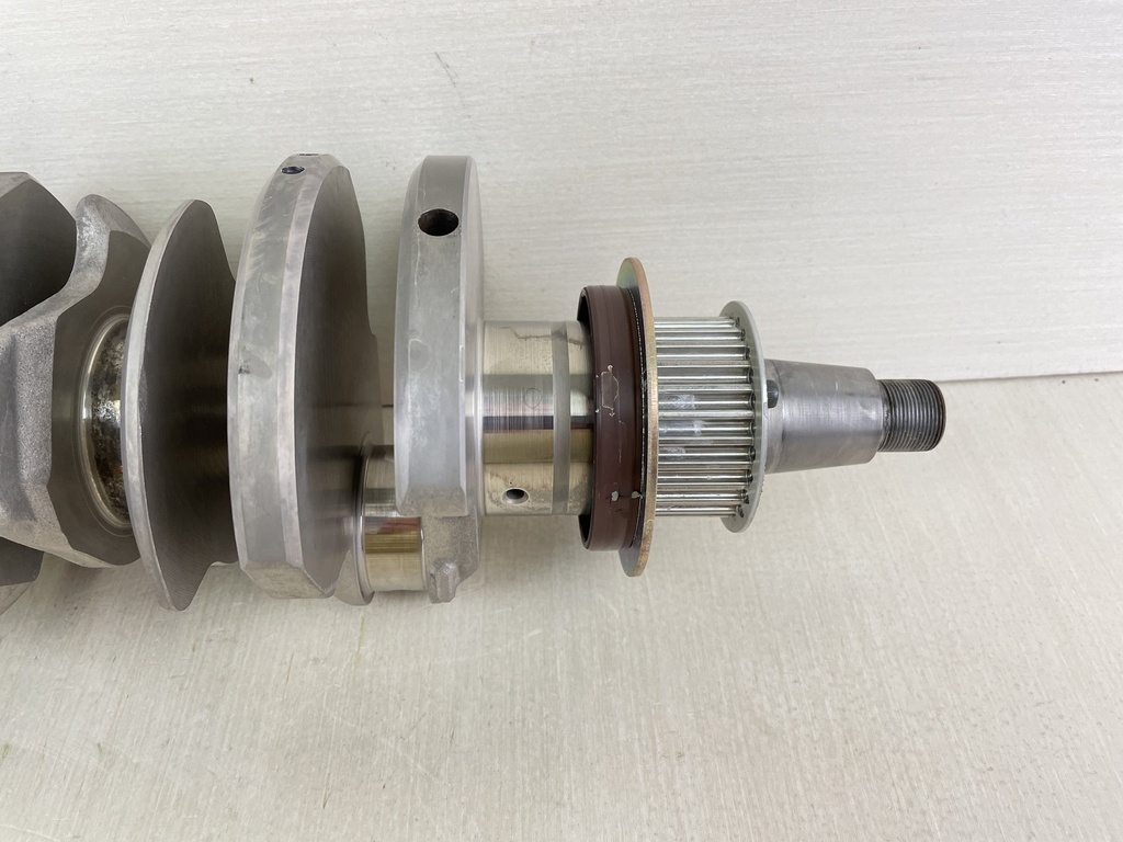 2006 Yamaha 225HP 4 Stroke Outboard Crankshaft Crank Assembly 69J-11411-00-00