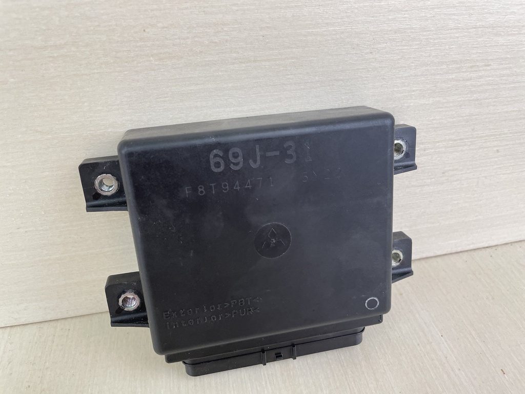 2006 Yamaha 225HP 4 Stroke Outboard Engine Control Unit ECU 69J-8591A-32-00