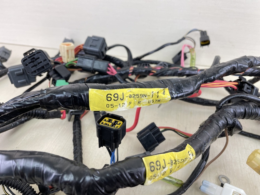 2006 Yamaha 225HP 4 Stroke Outboard Engine Wire Harness 69J-82590-60-00