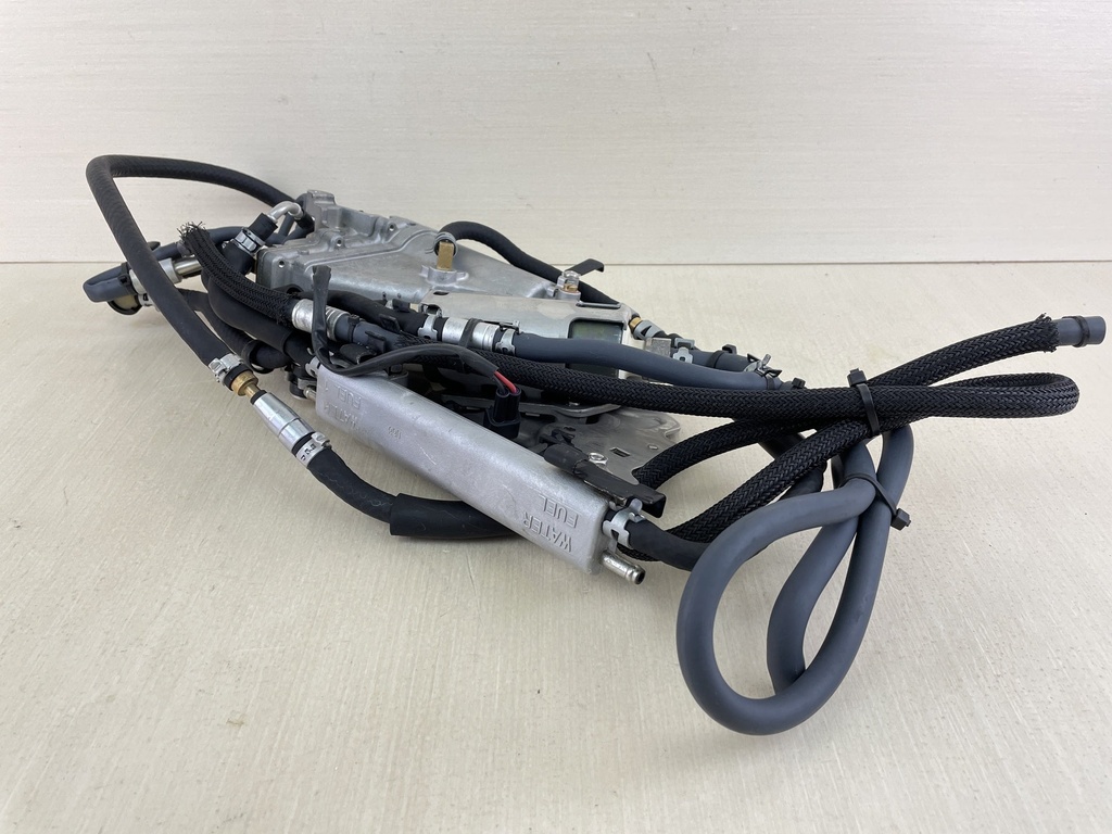 2006 Yamaha 225HP 4 Stroke Outboard Fuel Float Chamber Assembly VST 69J-14180-21-00