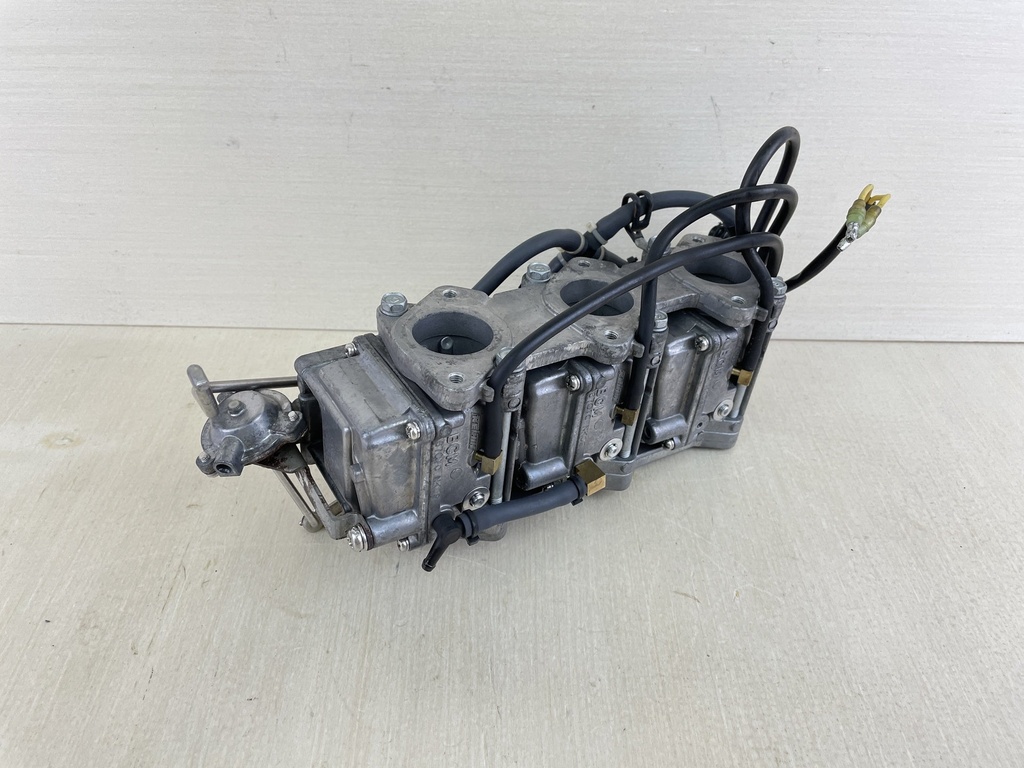 2000 Yamaha 40HP 4 Stroke Outboard Carburetor Set Top Bottom Middle 1 2 3 