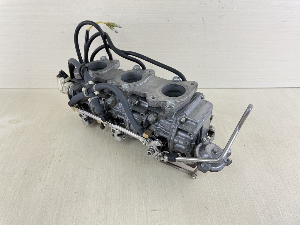 2000 Yamaha 40HP 4 Stroke Outboard Carburetor Set Top Bottom Middle 1 2 3 