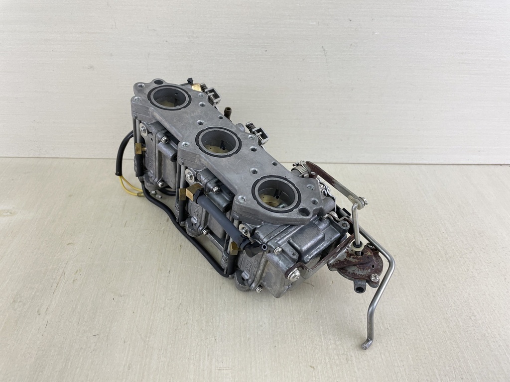 2000 Yamaha 40HP 4 Stroke Outboard Carburetor Set Top Bottom Middle 1 2 3 