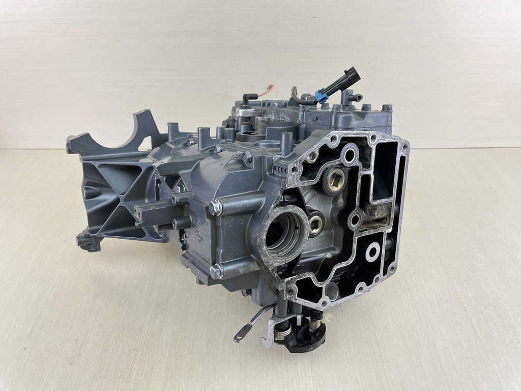 2000 Yamaha 40HP 4 Stroke Outboard CrankCase Block Assembly 67C-15100-00-94