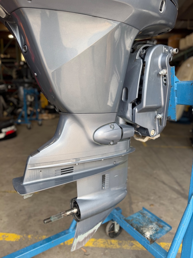 Yamaha 115HP 4 Stroke Outboard W/ 20" Shaft W/ 153 Hours - Fresh Water