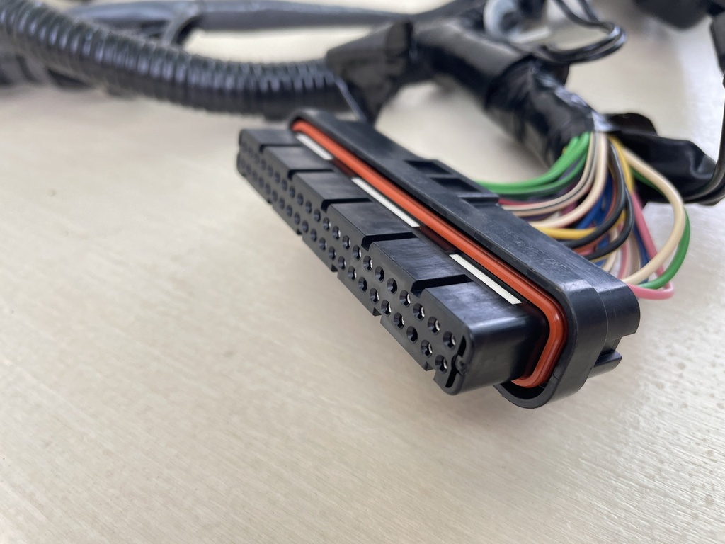 2006 Yamaha 115HP 4 Stroke Outboard Engine Wire Harness Assembly 68V-82590-50-00