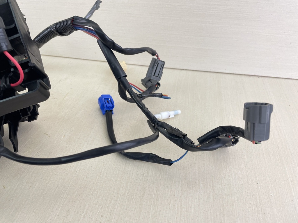 2006 Yamaha 115HP 4 Stroke Outboard Engine Wire Harness Assembly 68V-82590-50-00