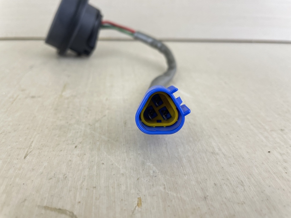 2006 Yamaha 115HP 4 Stroke Outboard Trim & Tilt Switch Assembly 63D-82563-10-00