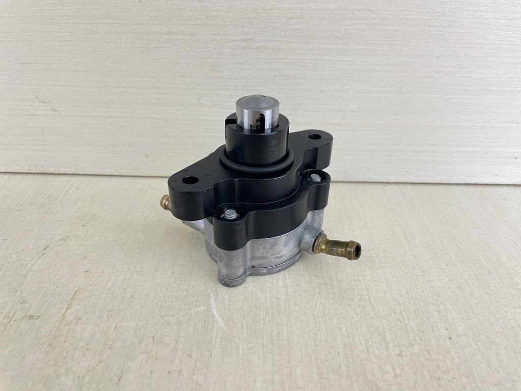 2006 Yamaha 115HP 4 Stroke Outboard Fuel Pump Assembly 68V-24410-00-00