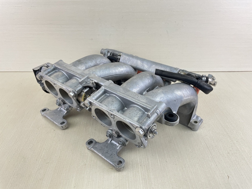 2006 Yamaha 115HP 4 Stroke Outboard Air Intake Manifold With Manifolds & Injectors