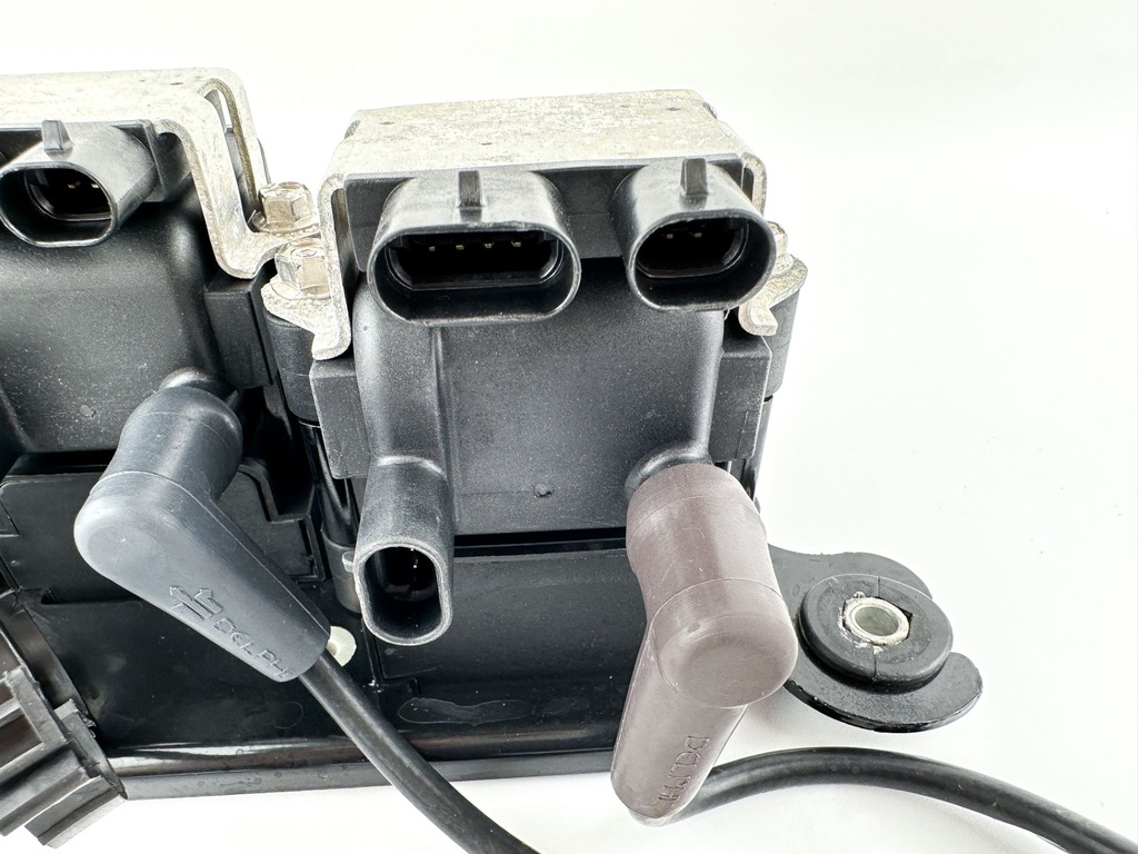 2005 Mercury 150 HP 2 Stroke Outboard Ignition Coil Set W/ Plate 856991A1 OEM