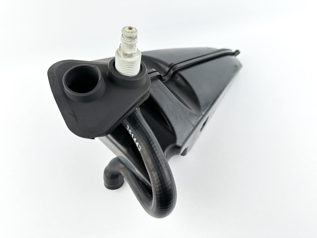 2009 Evinrude 250 HP 2 Stroke Outboard Muffler 5005699 OEM
