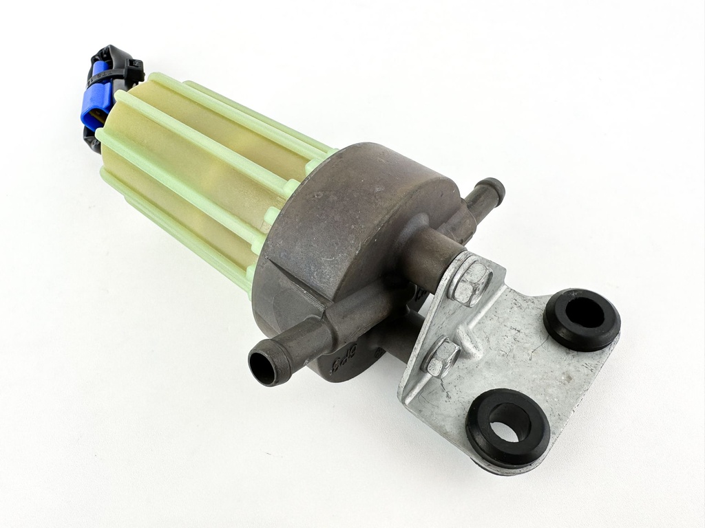 2007 Yamaha 150 HP 4 Stroke Outboard Fuel Filter Assembly 6P3-24560-00-00 OEM