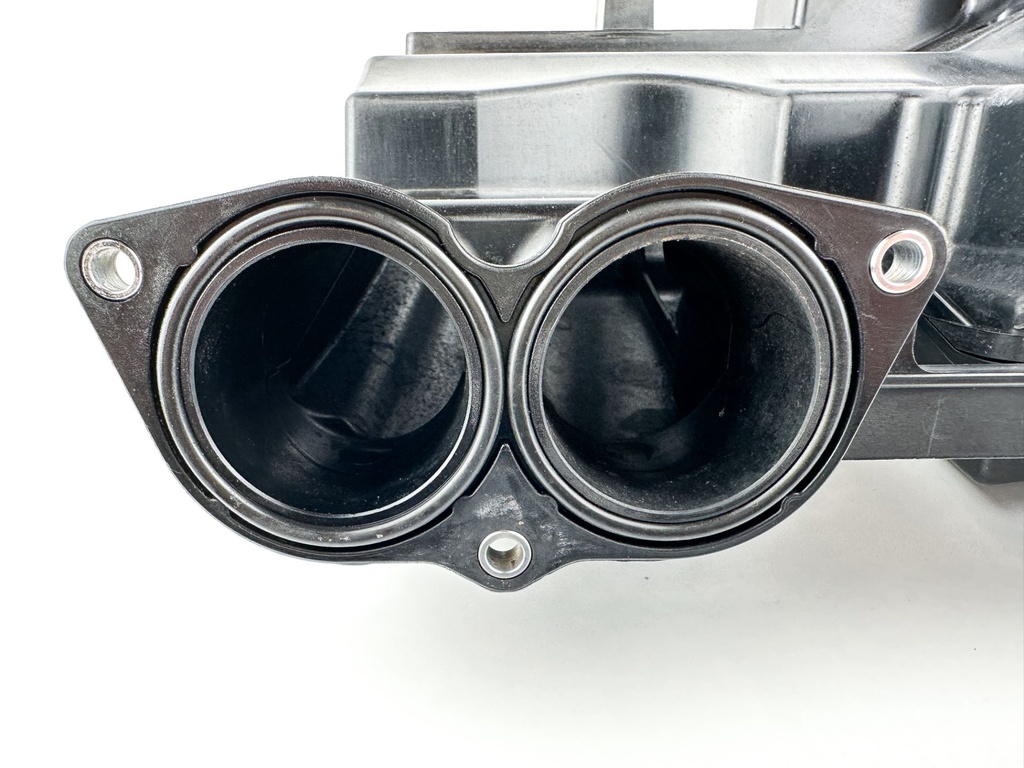 2007 Yamaha 150 HP 4 Stroke Outboard Intake Air Silencer Assembly 63P-14440-00-00 OEM