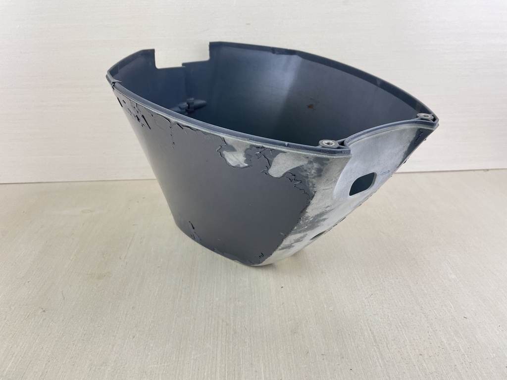 2000 Yamaha 50HP 4 Stroke Outboard Lower Apron Cowling Cover 62Y-42741-00-8D