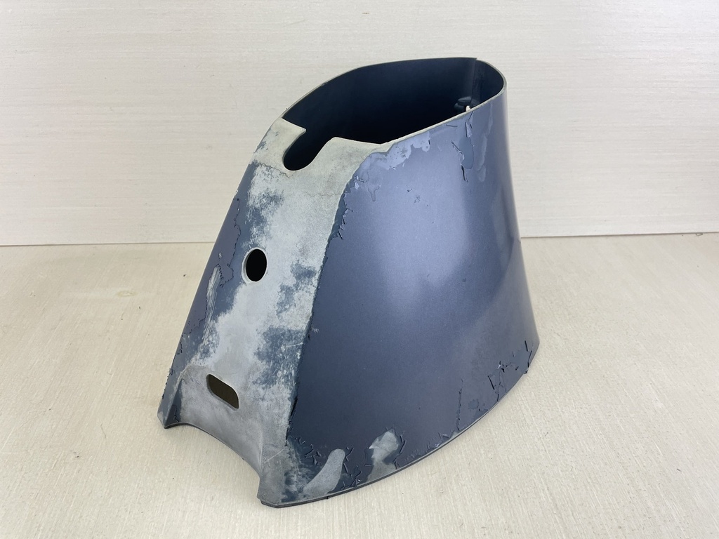 2000 Yamaha 50HP 4 Stroke Outboard Lower Apron Cowling Cover 62Y-42741-00-8D