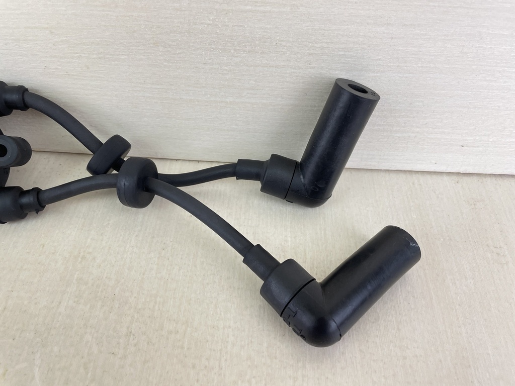 1996-2005 Yamaha 50 60 HP 4 Stroke Outboard Ignition Coil 62Y-85570-00-00