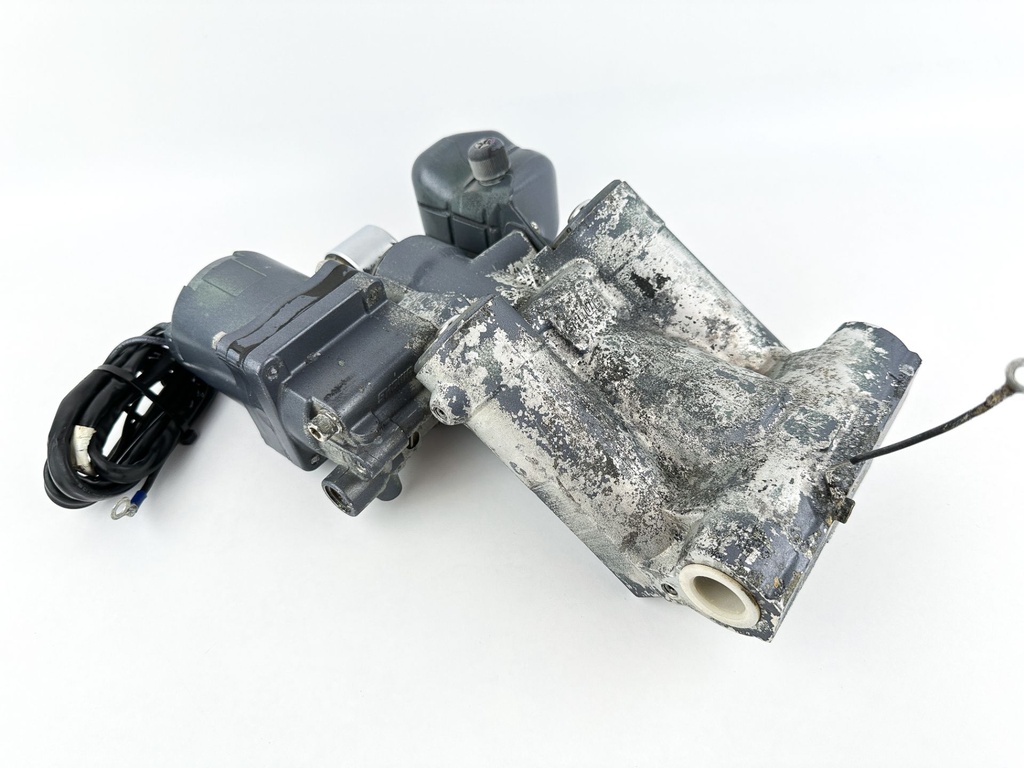 2007 Yamaha 150 HP 4 Stroke Outboard Power Trim Tilt Unit 63P-43800-02-4D OEM
