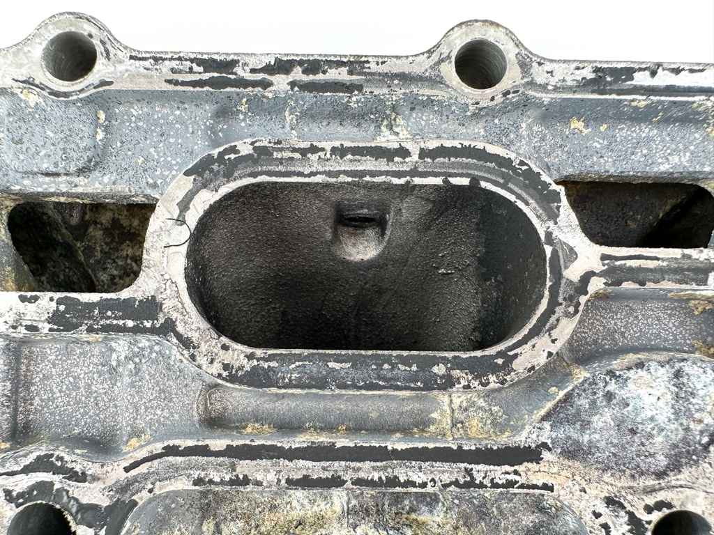 2007 Yamaha 150 HP 4 Stroke Outboard Cylinder Head 63P-W009A-02-1S OEM