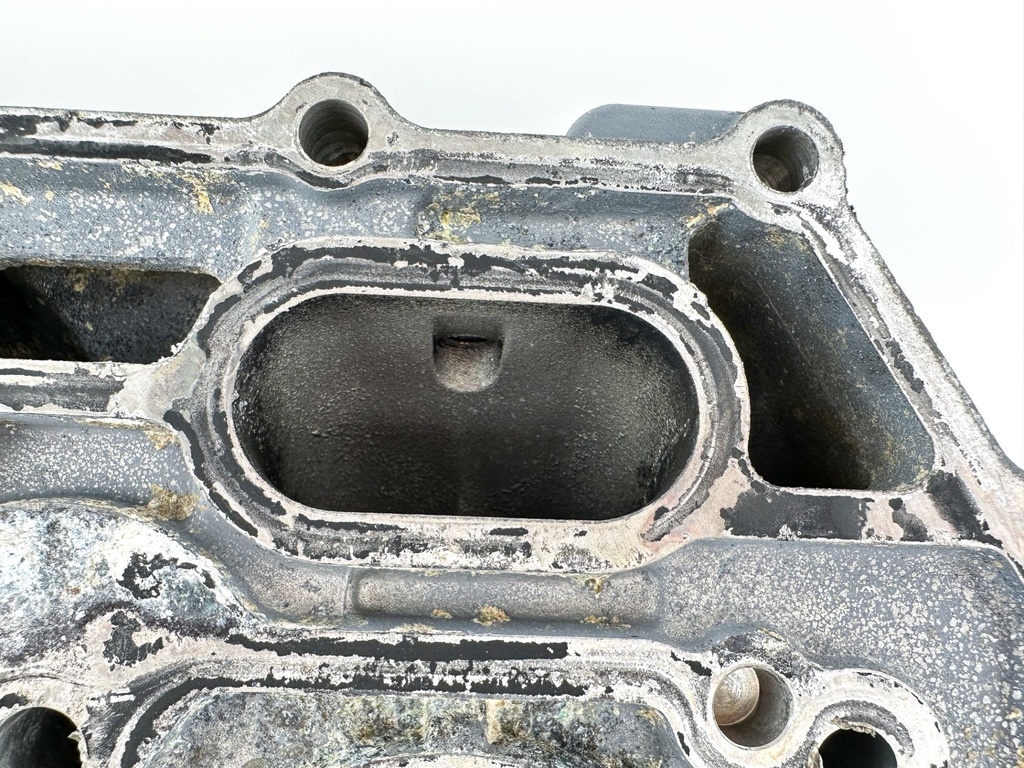 2007 Yamaha 150 HP 4 Stroke Outboard Cylinder Head 63P-W009A-02-1S OEM