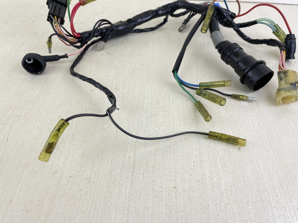 62Y-82590-10-00 2000 Yamaha 50HP 4 Stroke Outboard Engine Wire Harness Assembly