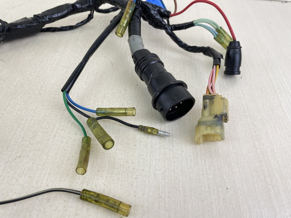 62Y-82590-10-00 2000 Yamaha 50HP 4 Stroke Outboard Engine Wire Harness Assembly