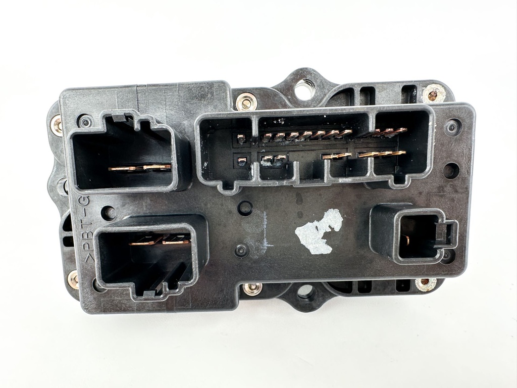 04-14 Yamaha 150HP 4 Stroke Outboard Fuse Box 63P-82170-00-00 Tested