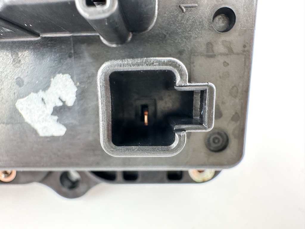 04-14 Yamaha 150HP 4 Stroke Outboard Fuse Box 63P-82170-00-00 Tested