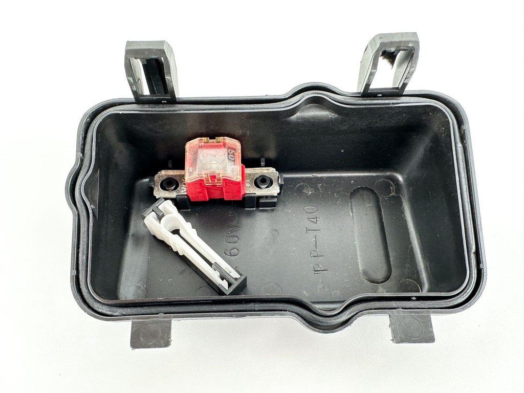 04-14 Yamaha 150HP 4 Stroke Outboard Fuse Box 63P-82170-00-00 Tested