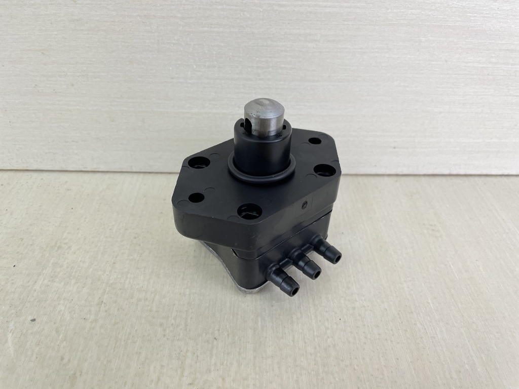 1995-2004 Yamaha 40 50 HP 4 Stroke Outboard Fuel Pump Assembly 62Y-24410-04-00