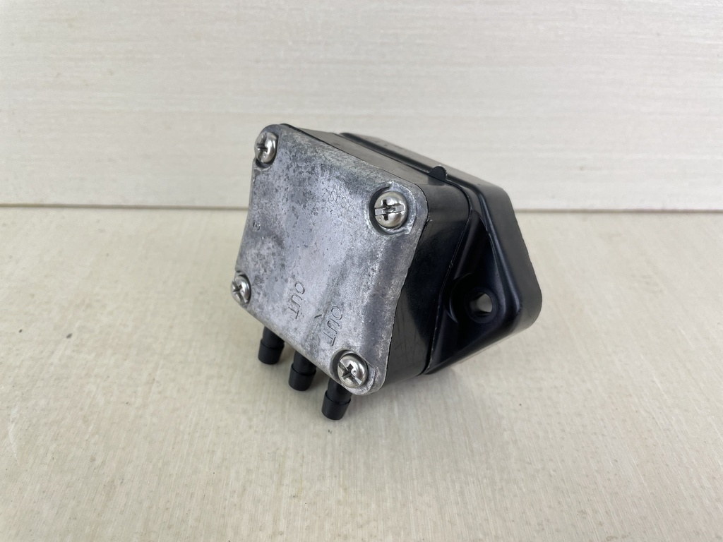 1995-2004 Yamaha 40 50 HP 4 Stroke Outboard Fuel Pump Assembly 62Y-24410-04-00