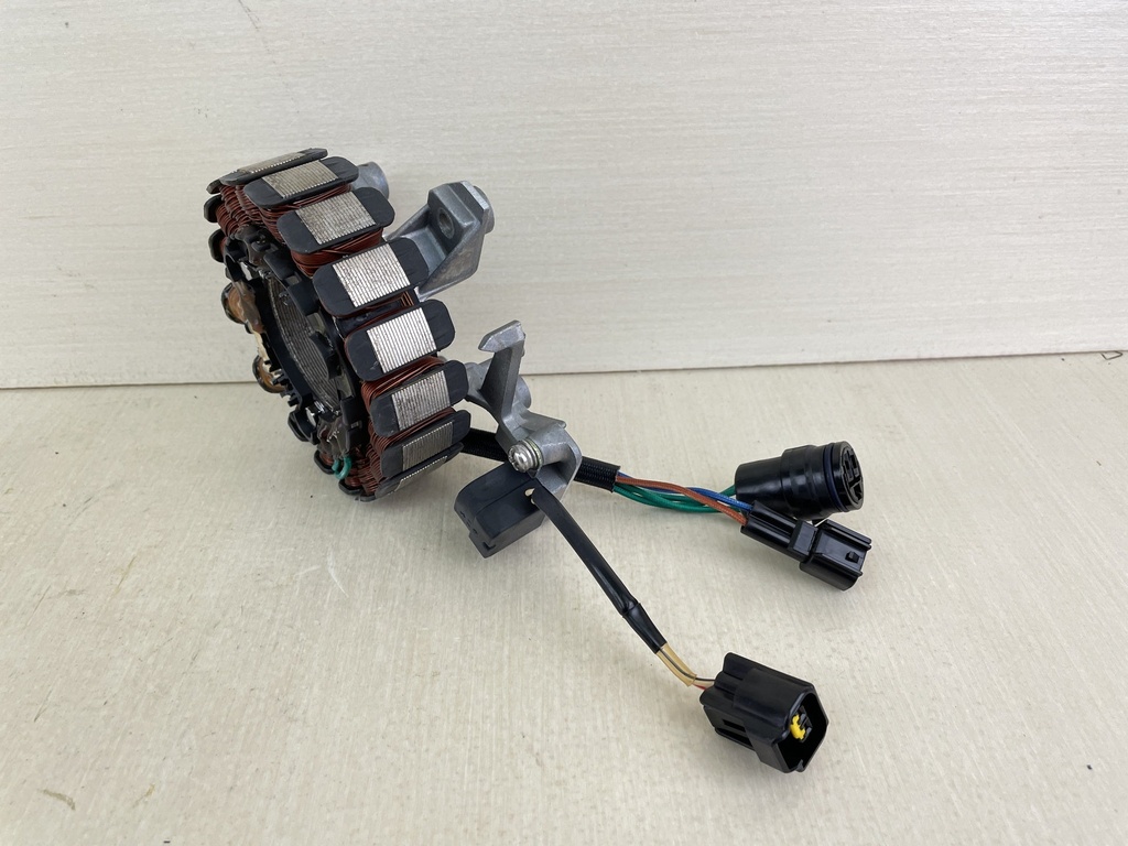 1995 - 2000 Yamaha 50HP 4 Stroke Outboard Stator & Base Assembly 62Y-85510-01-00