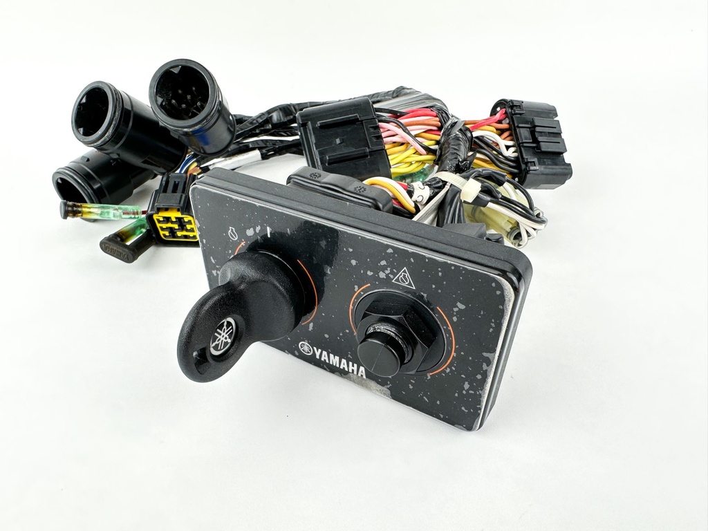 Yamaha Outboard Triple Engine Key Switch Command Link