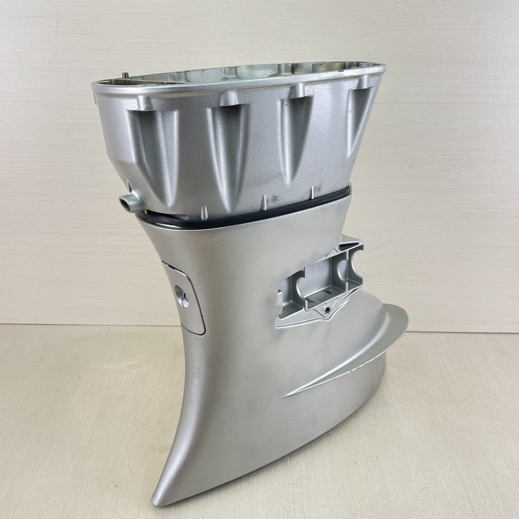 40201-ZV5-701ZA Honda 40 50 HP 4 Stroke Outboard Mid Section Extension Case