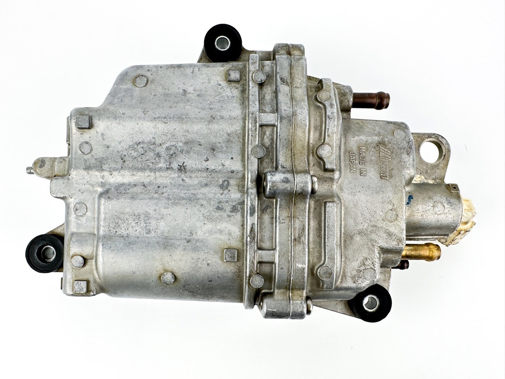 2004 Suzuki 115 HP 4 Stroke Outboard Vapor Separator Tank VST 15600-90J01 OEM