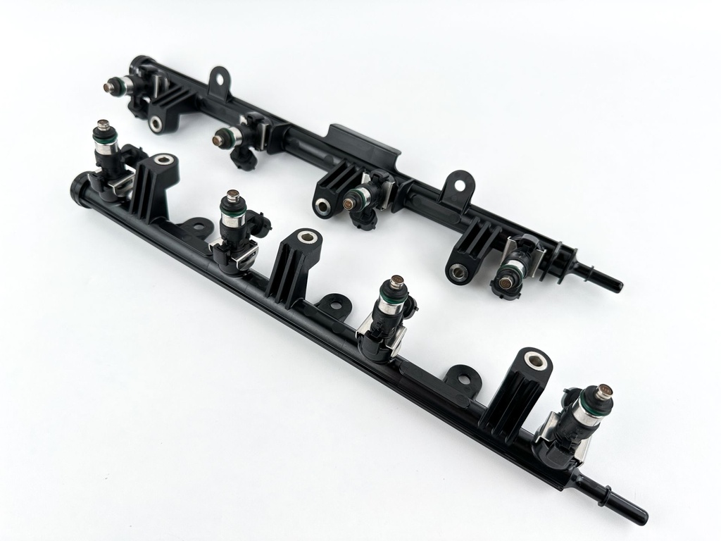 2013 Yamaha 350 HP 4 Stroke Outboard Fuel Injector Set W/ Rail 6AW-13761-00-00 OEM