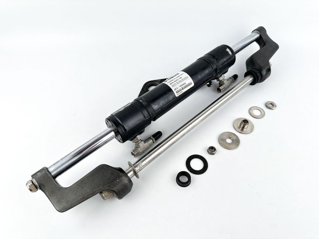 Yamaha Outboard Hydraulic Steering Ram Cylinder Assembly 6ES-42401-00