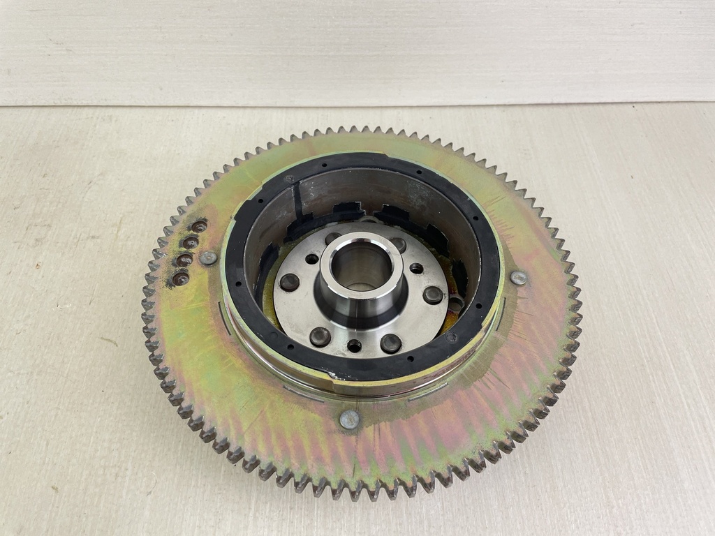 2000 Yamaha 40 50 HP Flywheel Rotor Assembly 62Y-85550-01-00