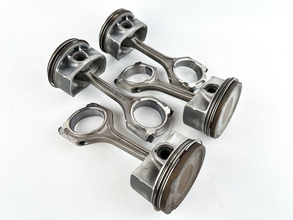 2022 Yamaha 200 HP 4 Stroke Outboard Piston & Connecting Rod Set 6CB-W1165-10-00 OEM