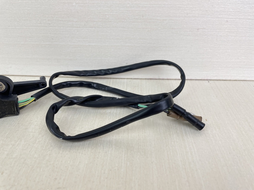 2003 Honda 40HP 4 Stroke Outboard Trim Angle Sensor Assembly Sender 35660-ZV5-823