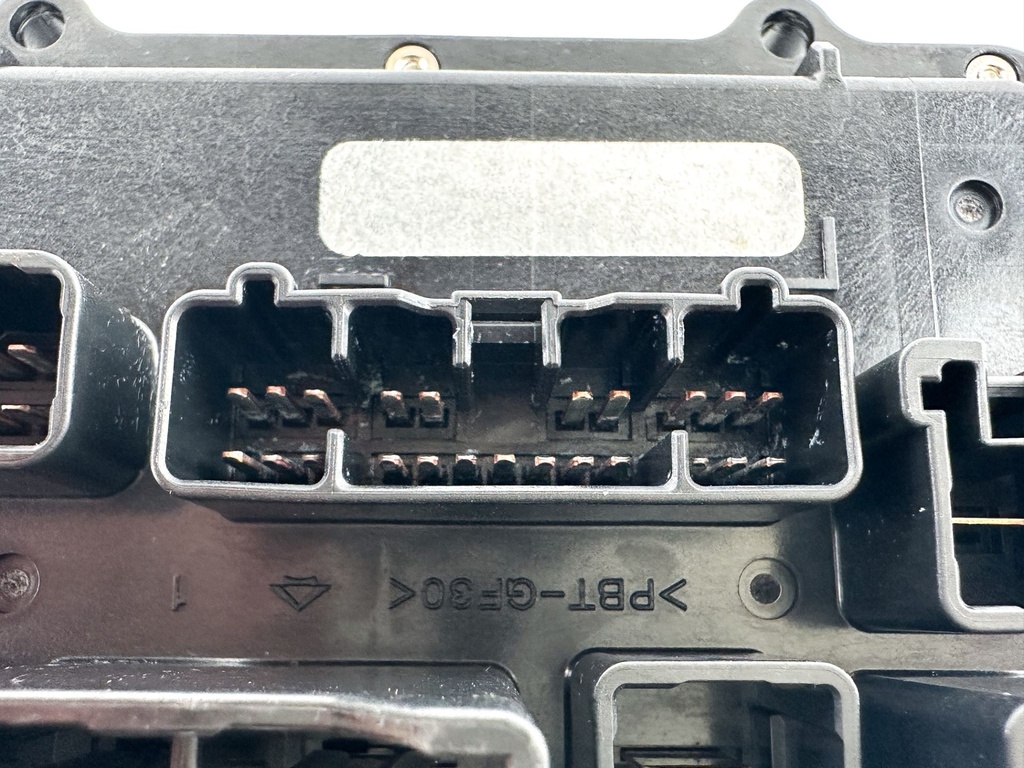 2014 Yamaha 200 HP 4 Stroke Outboard Fuse Box 6DA-82170-00-00 OEM