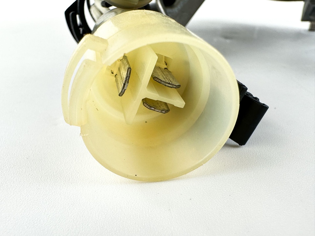 2014 Yamaha 200 HP 4 Stroke Outboard Coil Pulser Base Stator Assembly 6DA-81410-00-00 OEM