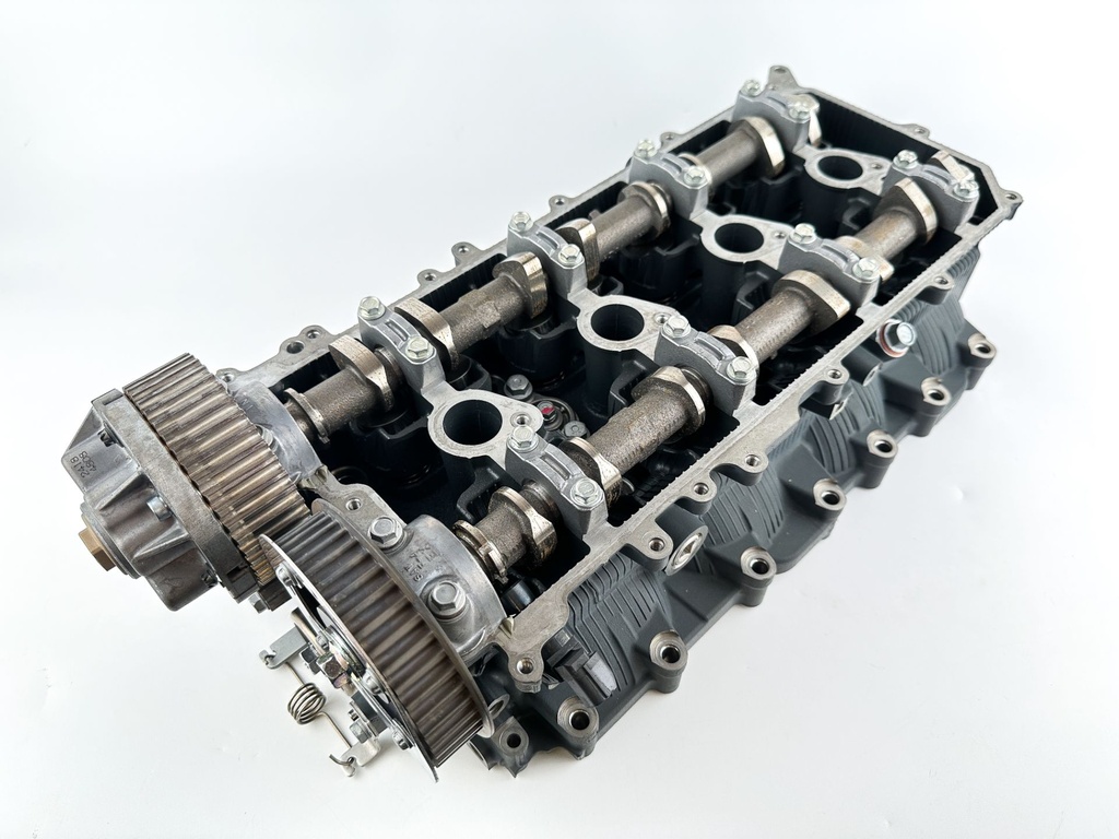 2014 Yamaha 200 HP 4 Stroke Outboard Cylinder Head 6DA-W009A-00-9S OEM