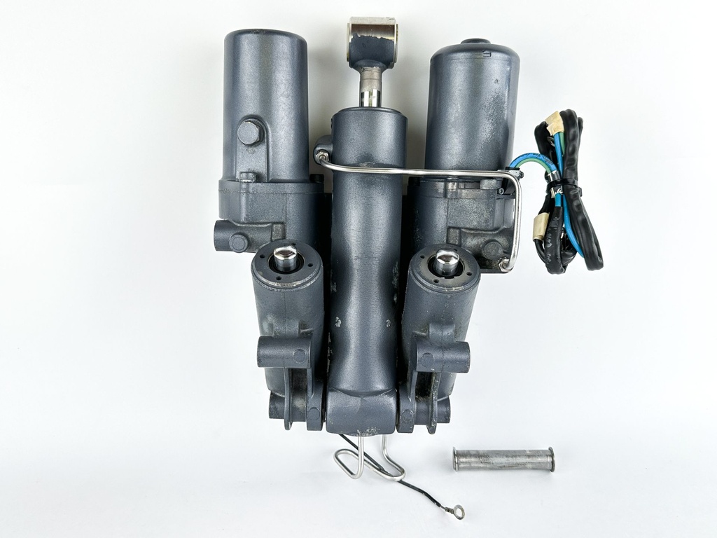 02-18 Yamaha 200 225 250 300 HP 4 Stroke Outboard Power Trim Tilt Unit