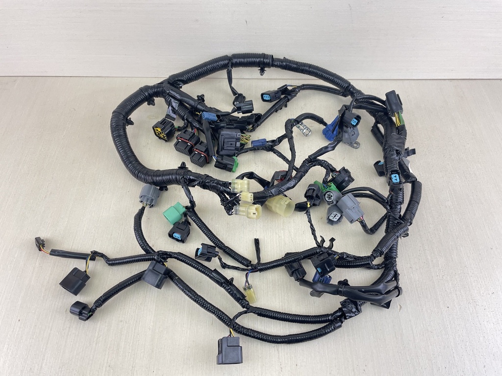 2005 Honda 225HP 4 Stroke Outboard Engine Wire Harness 32100-ZY3-020